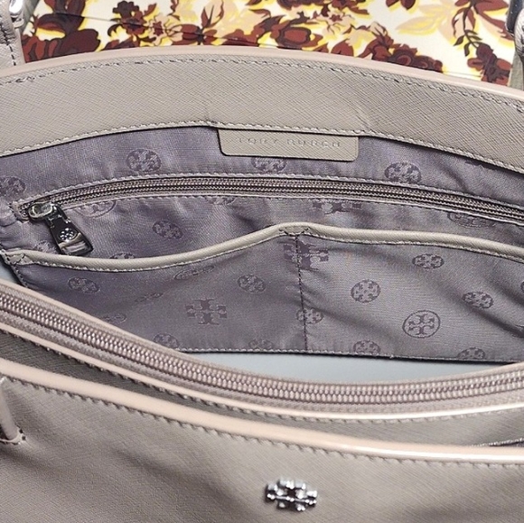 Tory Burch York Buckle Tote - Picture 13 of 16